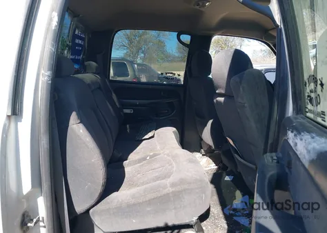 2002 Chevrolet Silverado 2500Hd Ls z USA, uszkodzony, nr VIN 1GCHK23162F190237